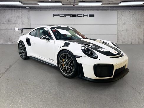 Certified 2018 Porsche 911 GT3 RS RWD image 7