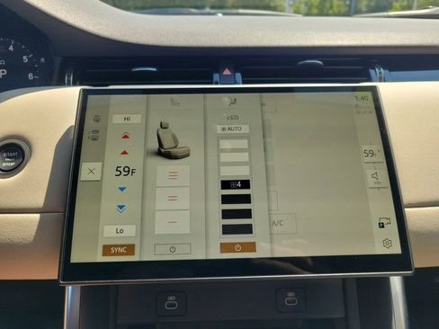 Used 2024 Land Rover Discovery Sport S image 21