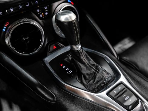Used 2018 Chevrolet Camaro SS RWD image 28