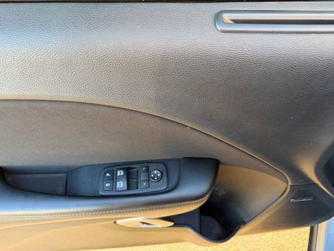 Used 2022 Dodge Challenger R/T image 10