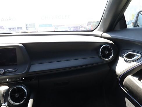 Used 2022 Chevrolet Camaro LT RWD image 31