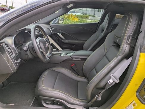 Used 2016 Chevrolet Corvette Z06 w/ 3LZ Preferred Equipment Group RWD image 19