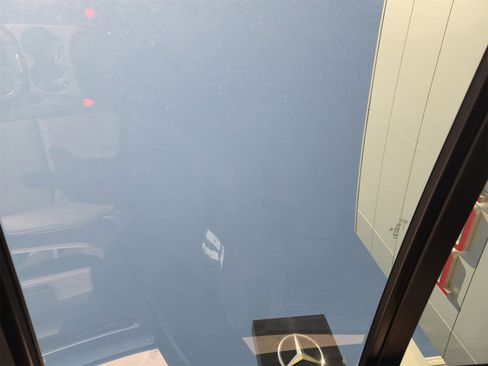 New 2025 Porsche Macan image 29