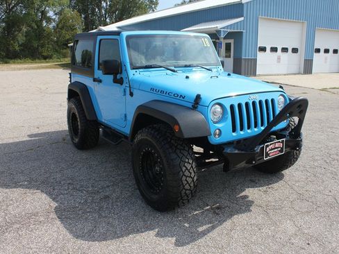 Used 2018 Jeep Wrangler Rubicon w/ Cold Weather Group image 4