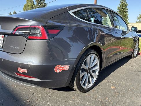 Used 2018 Tesla Model 3 Long Range AWD/4WD image 12