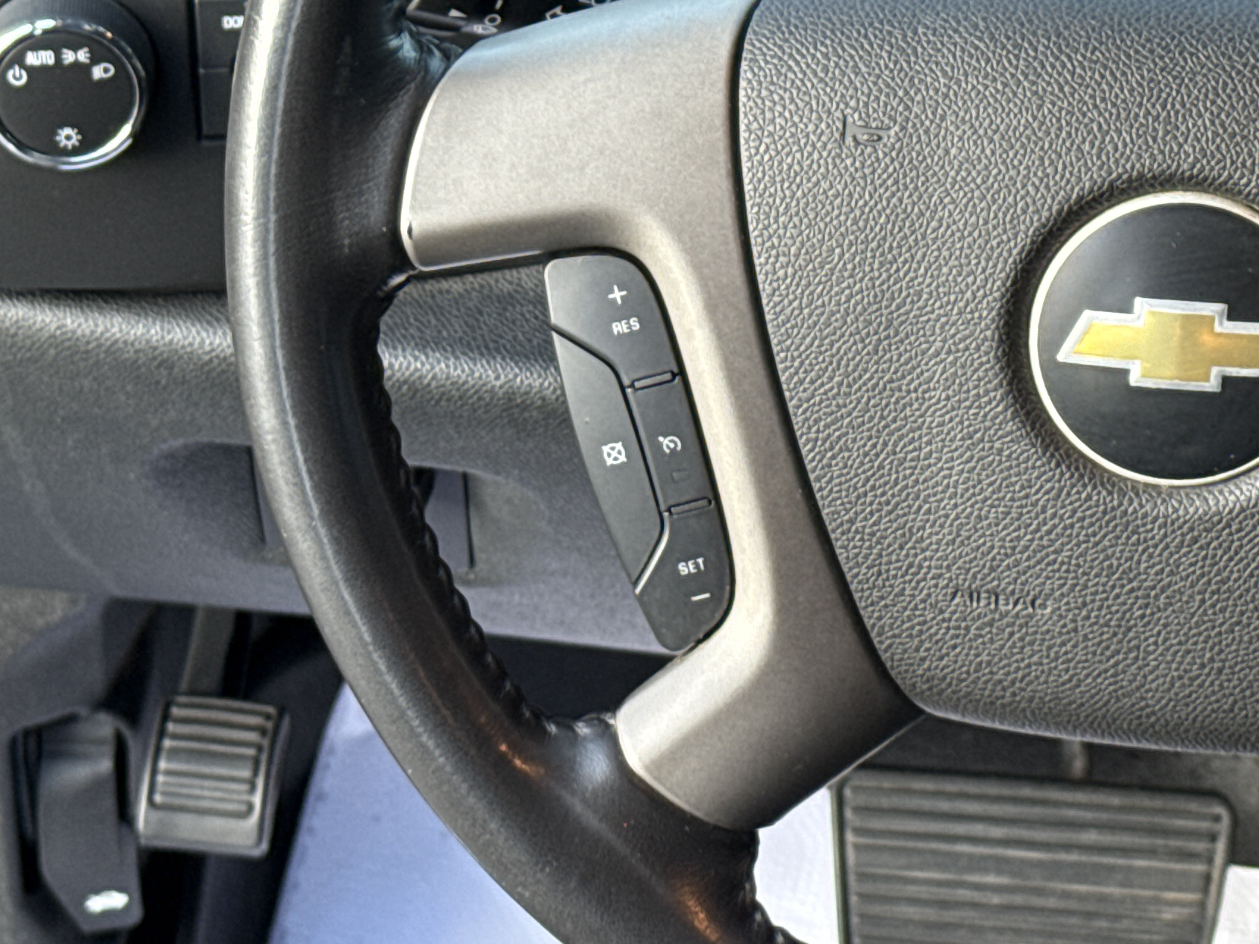 Used 2010 Chevrolet Silverado 2500 LT w/ Exterior Plus Package AWD/4WD image 19