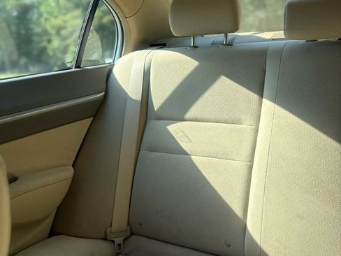 Used 2006 Honda Civic Hybrid Sedan image 22