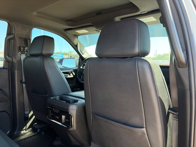 Used 2023 GMC Sierra 1500 AT4 w/ Technology Package AWD/4WD image 48
