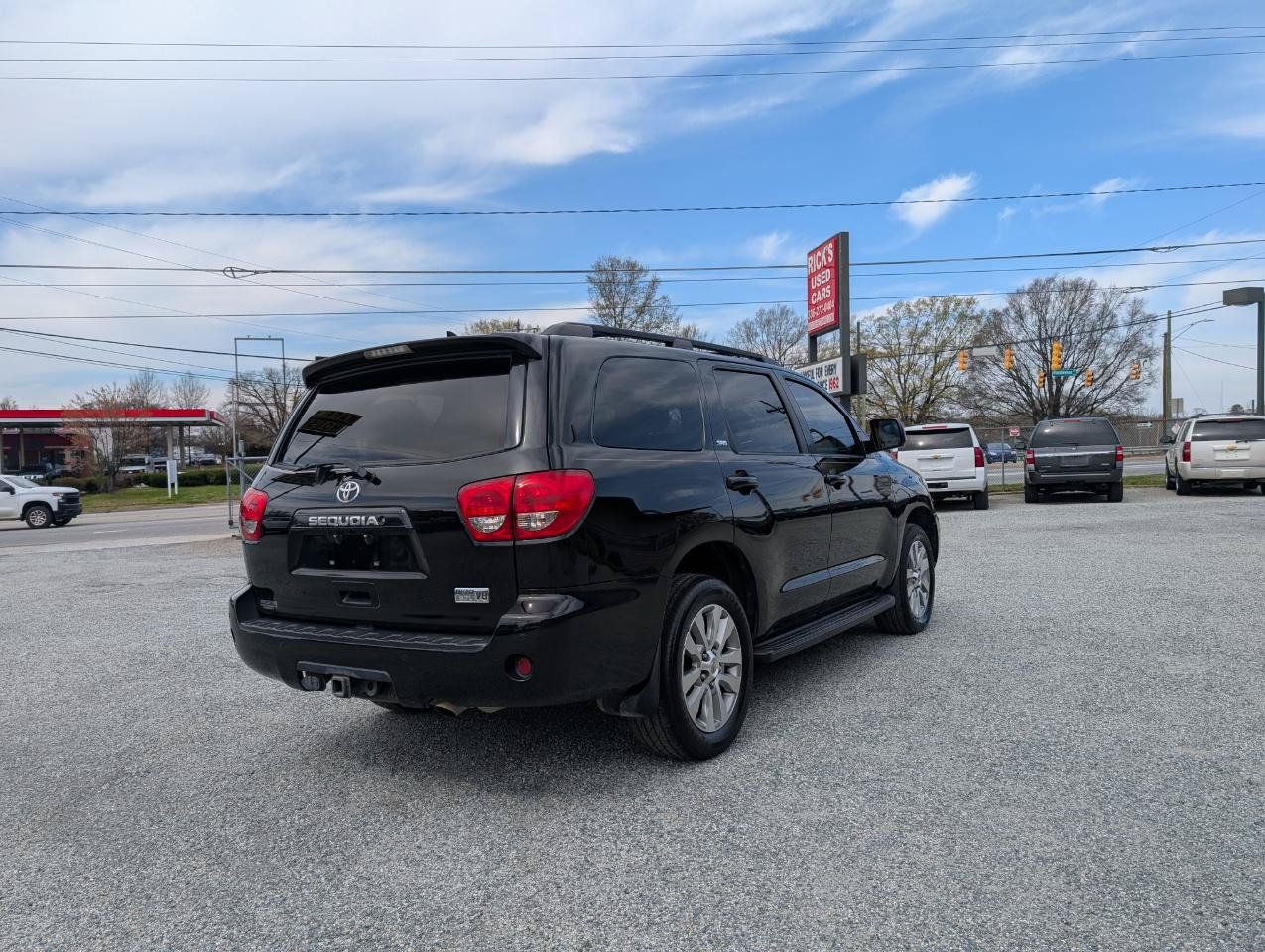 Used 2016 Toyota Sequoia SR5 RWD image 6
