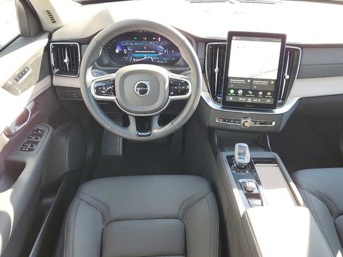Used 2026 Volvo XC90 B6 Plus w/ Protection Package Premier AWD/4WD image 11
