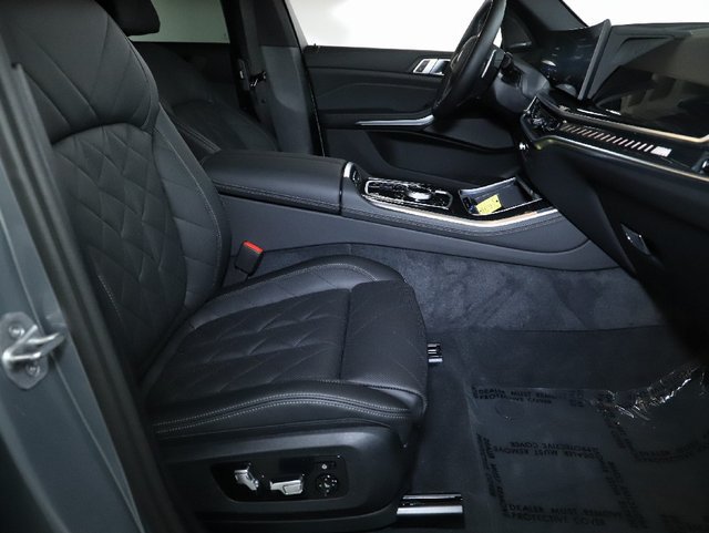 Used 2026 BMW X5 M60i AWD/4WD image 41