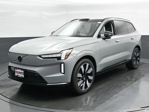 New 2025 Volvo EX90 Ultra AWD/4WD image 6