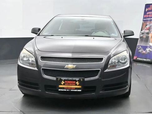 Used 2011 Chevrolet Malibu LS image 3