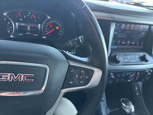 Used 2018 GMC Acadia SLT image 14