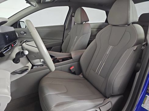 Used 2024 Hyundai Elantra SEL w/ Convenience Package FWD image 13