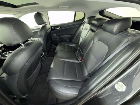 Used 2019 Kia Stinger Premium image 25