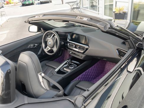 Used 2022 BMW Z4 M40i w/ Premium Package RWD image 10