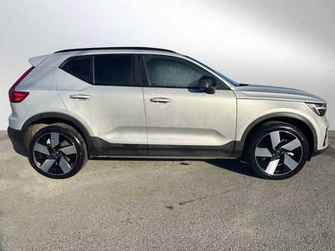 Certified 2023 Volvo XC40 Recharge Ultimate image 8