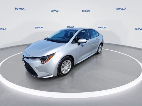 Used 2023 Toyota Corolla LE image 4