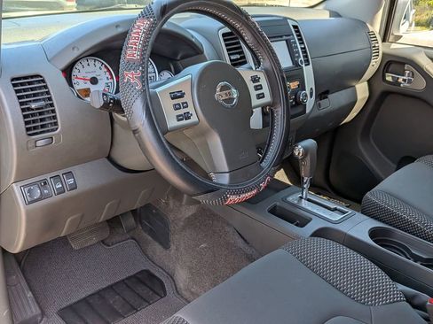 Used 2017 Nissan Frontier PRO-4X AWD/4WD image 33