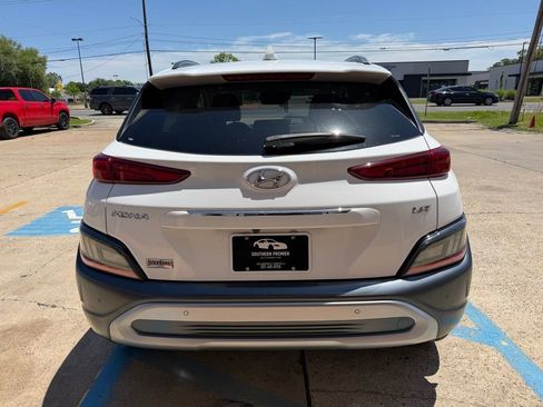 Used 2022 Hyundai Kona Limited FWD image 6