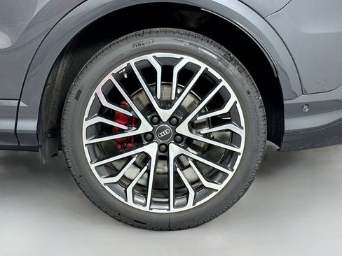 Used 2025 Audi SQ5 Prestige w/ Prestige Package AWD/4WD image 10