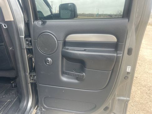 Used 2005 Dodge Ram 2500 Truck SLT AWD/4WD image 21