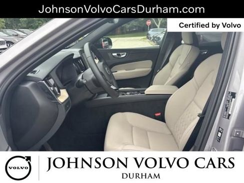 Used 2026 Volvo XC60 B5 Plus AWD/4WD image 9