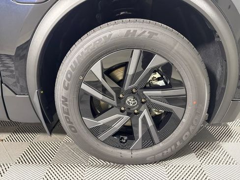 New 2026 Toyota C-HR AWD/4WD image 11