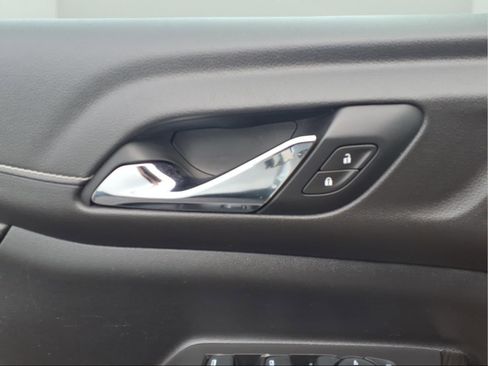 Used 2019 GMC Acadia SLT image 13