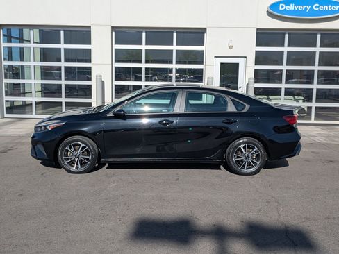 Used 2023 Kia Forte LXS w/ LXS Technology Package FWD image 10