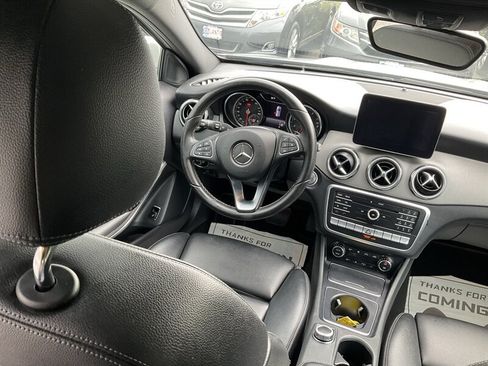 Used 2018 Mercedes-Benz GLA 250 4MATIC image 18