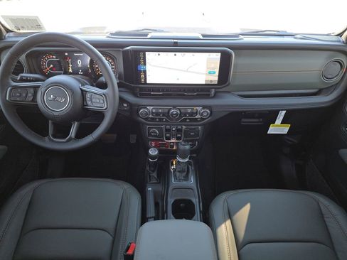 New 2025 Jeep Gladiator Mojave w/ Convenience Group AWD/4WD image 6