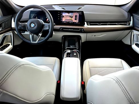 New 2026 BMW X1 xDrive28i w/ Technology Package AWD/4WD image 19