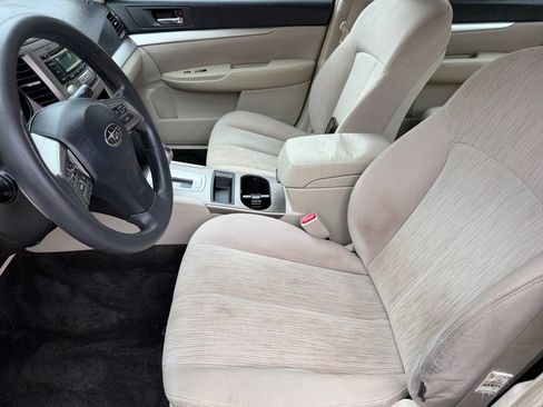 Used 2013 Subaru Legacy 2.5i AWD/4WD image 10