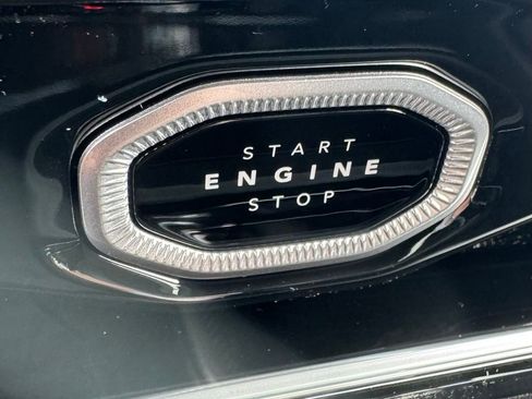 New 2026 Jeep Grand Cherokee Altitude AWD/4WD image 21