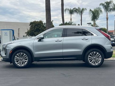 Used 2024 Cadillac XT4 Premium Luxury AWD/4WD image 7