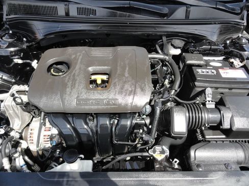 Used 2023 Kia Forte LXS FWD image 25