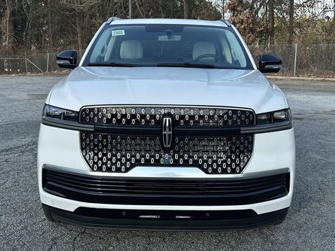New 2026 Lincoln Navigator L Reserve image 2