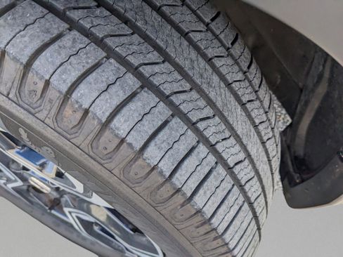 Used 2018 Honda CR-V Touring image 41