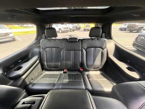 Used 2022 Jeep Grand Wagoneer Series I w/ Flexible Seating Group AWD/4WD image 39