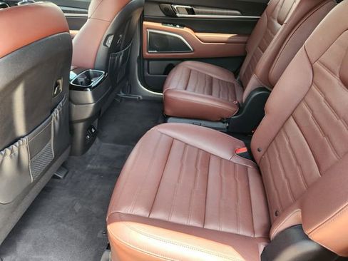 Certified 2023 Kia Telluride SX Prestige AWD/4WD image 32