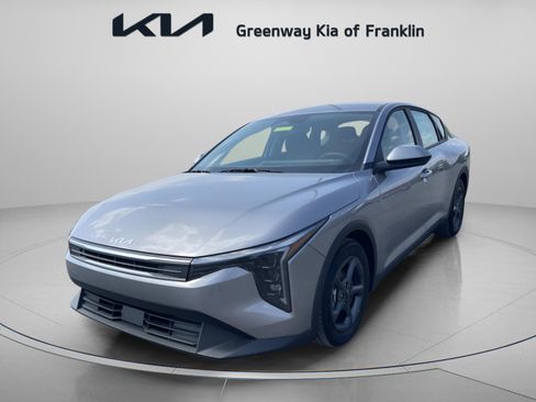 New 2026 Kia K4 LXS image 3