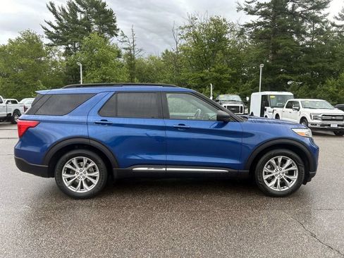 Used 2020 Ford Explorer XLT w/ Equipment Group 202A RWD image 2