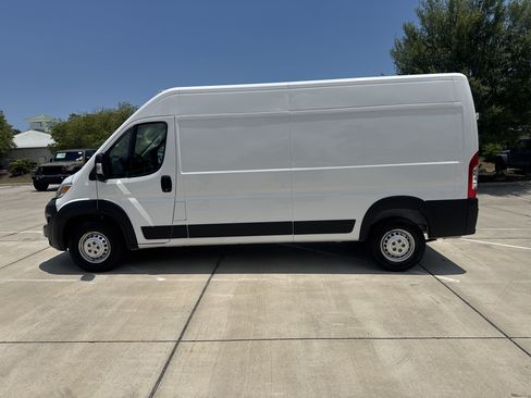Used 2025 RAM ProMaster 2500 w/ Convenience Group FWD image 6