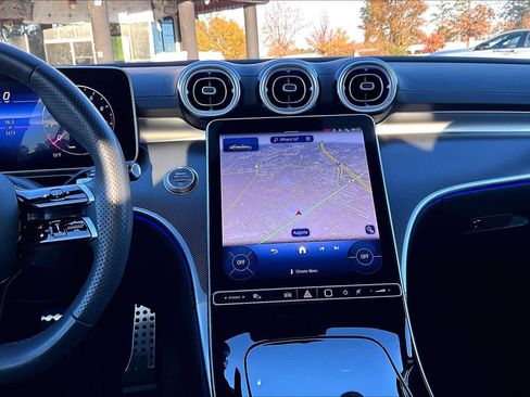 Used 2025 Mercedes-Benz C 300 Sedan image 7