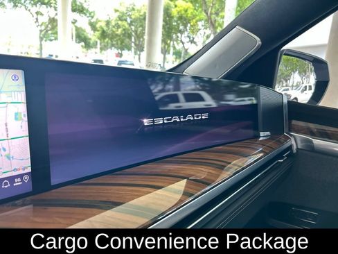 Used 2025 Cadillac Escalade Sport Platinum AWD/4WD image 13