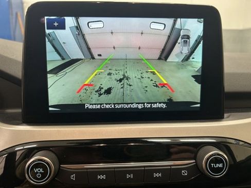 Used 2022 Ford Escape SEL w/ Technology Package image 12