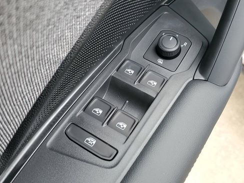 New 2026 Volkswagen Tiguan S FWD image 19