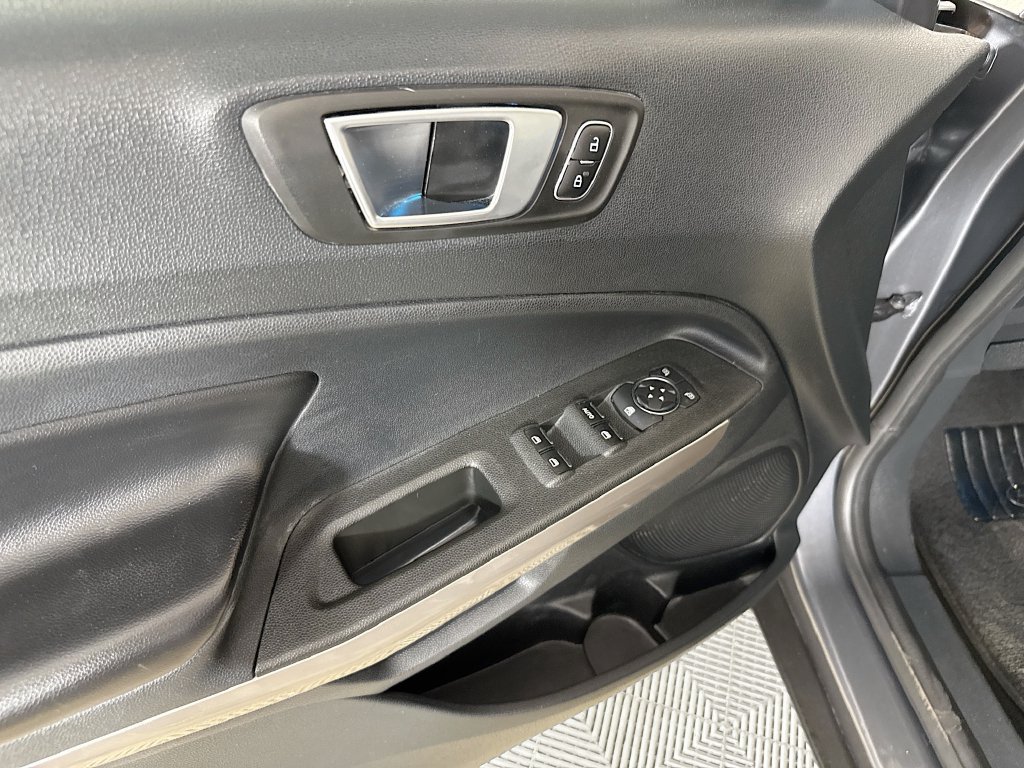 Used 2020 Ford EcoSport Titanium AWD/4WD image 18